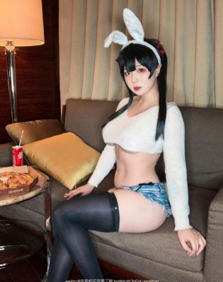 dita香槟杯舞蹈完整版_国产剧在线观看高清